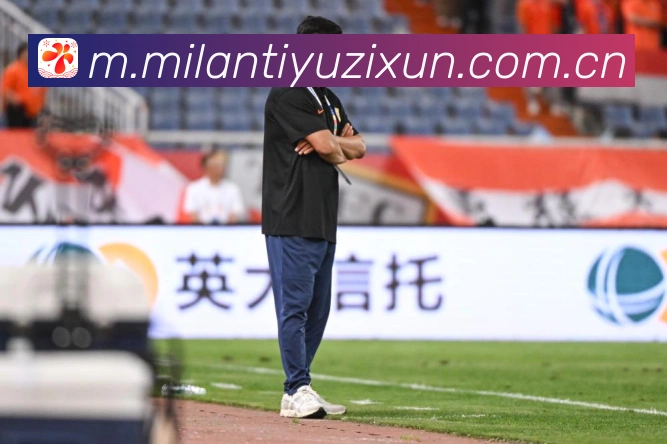 萨拉赫领衔世界顶级前锋阵容闪耀赛场风采数据研判-深度解析 萨拉赫领衔世界顶级前锋阵容闪耀赛场风采数据研判-深度解析